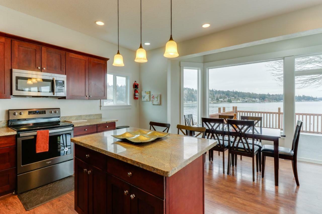 Bay Street Oasis Villa Port Orchard Exterior photo